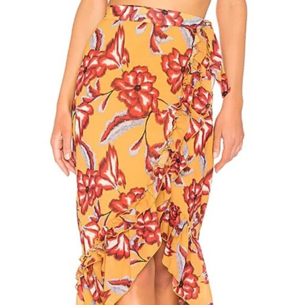 🌺 Floral Skirt from House of Harlow!